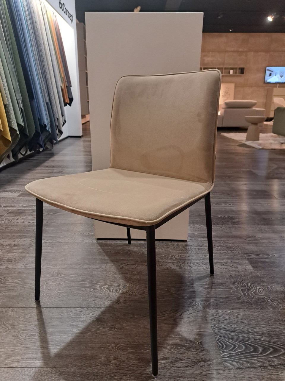 Boconcept Newport Chair 3D Model – Table And Chair Torino Newport