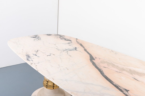 Image 1 of Spectacular marble table