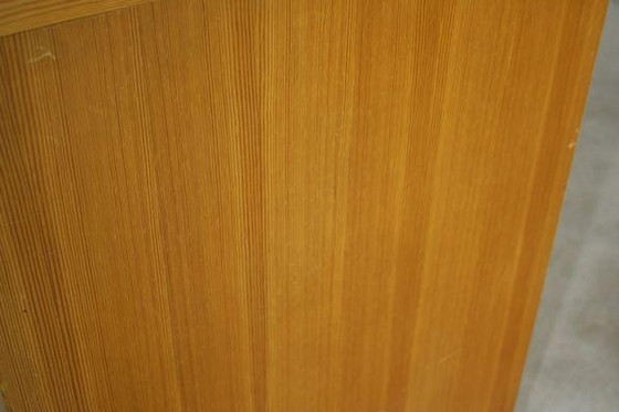 Image 1 of Nisse Strinning voor String Dressoir van dennenhout