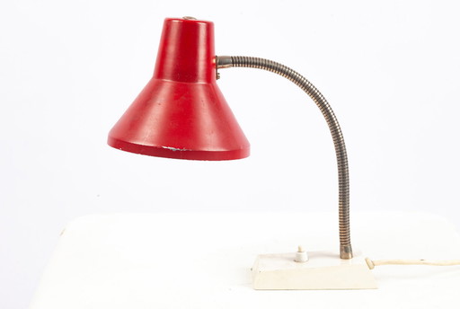 Red metal table lamp