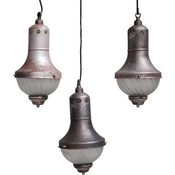 Image 1 of Set of 3 vintage pendant lamp in patinated metal and engraved glass, France 1920