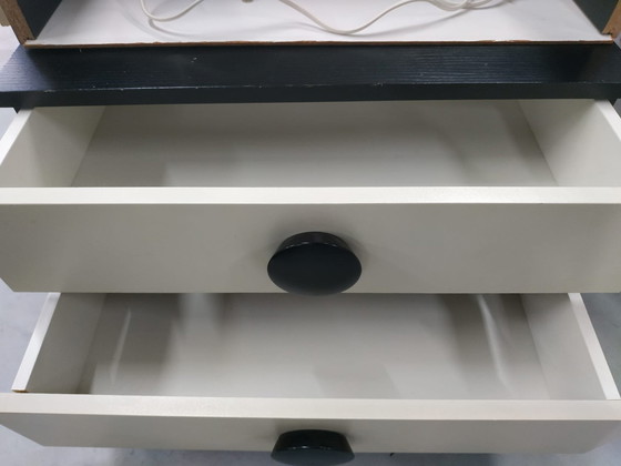 Image 1 of Comodino/tavolino vintage con illuminazione