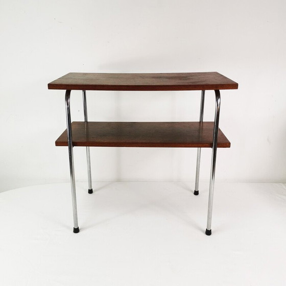 Image 1 of Tavolino vintage Bauhaus in impiallacciatura di noce e metallo, Cecoslovacchia 1940