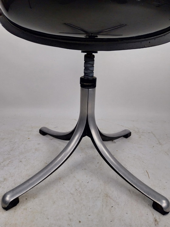 Image 1 of 1 x Tecno Italy 1970's swivel chair by osvaldo borsani