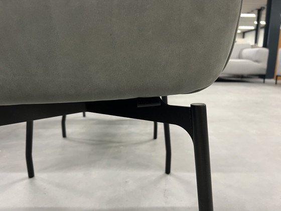 Image 1 of 4 Leolux Gyon Dining room chairs Grey leather fabric