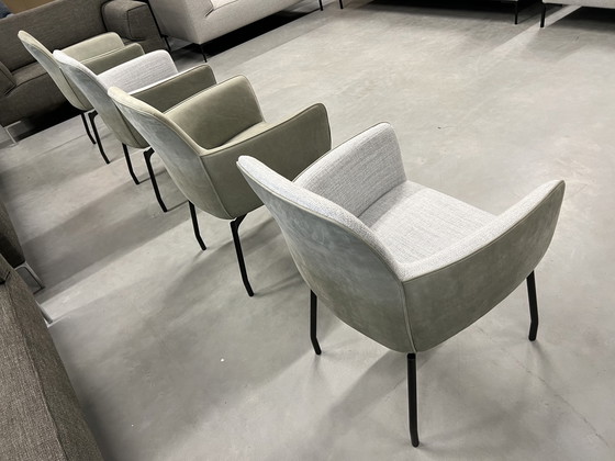 Image 1 of 4 chaises de salle à manger Leolux Gyon tissu en cuir gris