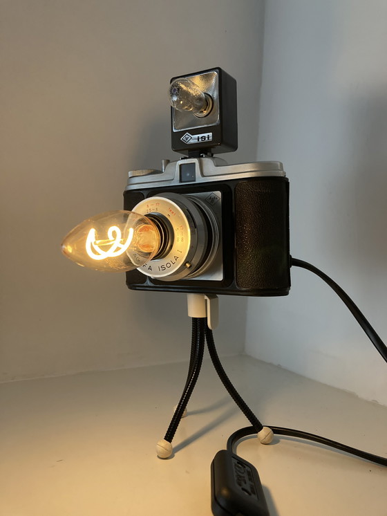 Image 1 of Decorative camera lamp on tripod