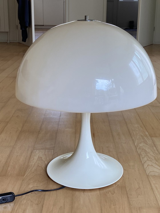 Image 1 of Muschrome table lamp