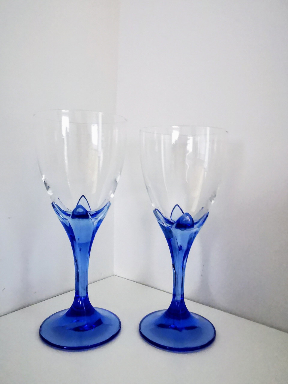 Bormioli Rocco Saphire Blue Wine Glasses 2X | €22 | Whoppah