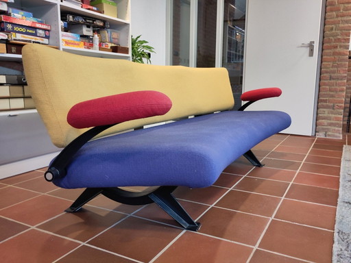 Artifort Orbit Bench