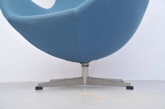 Image 1 of Arne Jacobsen Egg Chair 1961 in petrol by Fritz Hansen