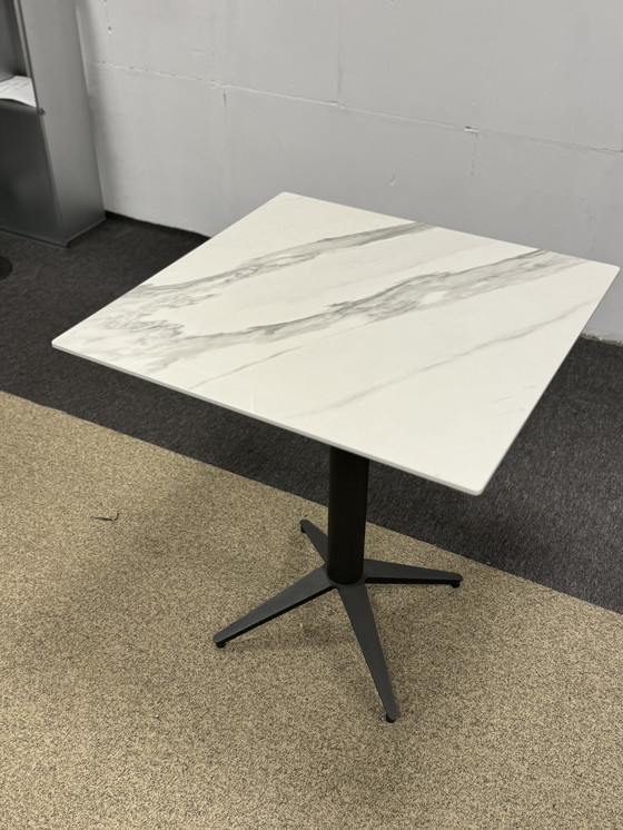 Image 1 of Nouveau Bert plantagie Carve small Dekton Table