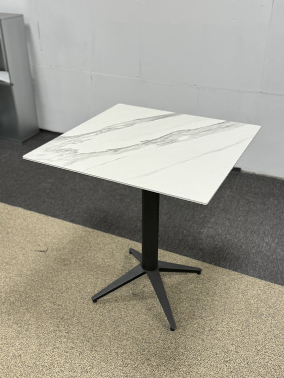 Image 1 of Nouveau Bert plantagie Carve small Dekton Table