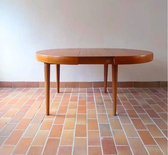 Image 1 of 70'S Scandinavian Round Extensible Table