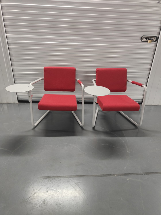 Image 1 of 2 chaises design Lonc Steeler avec tables d'extérieur