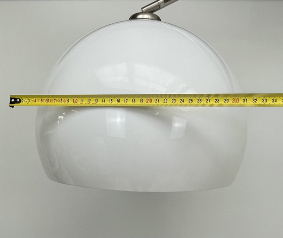 Image 1 of Grande lampe à arc avec base en marbre de Carrare