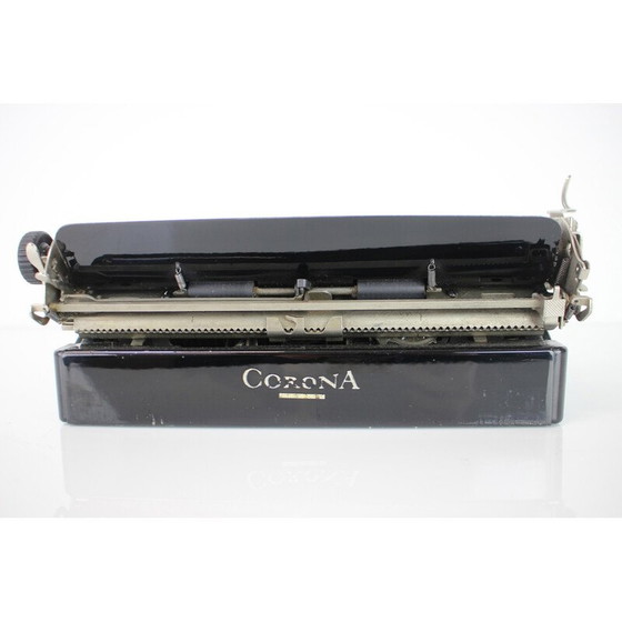 Image 1 of Vintage metal, steel and chrome portable typewriter for Lc Smith & Bros, USA 1395s