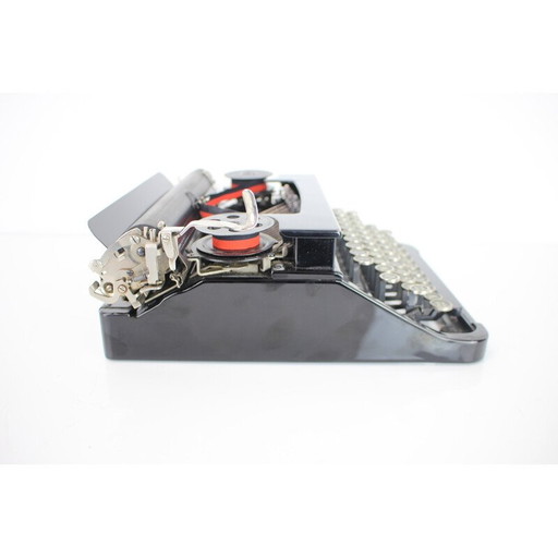 Vintage metal, steel and chrome portable typewriter for Lc Smith & Bros, USA 1395s