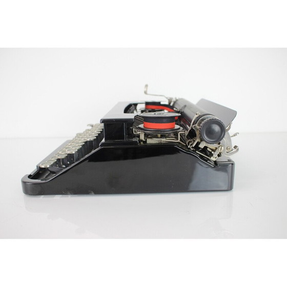 Image 1 of Vintage metal, steel and chrome portable typewriter for Lc Smith & Bros, USA 1395s