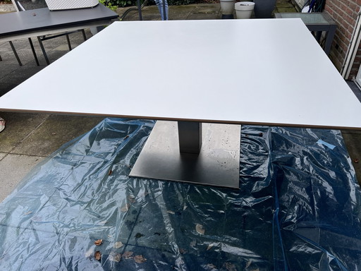 Metaform Table de salle à manger avec 4 chaises