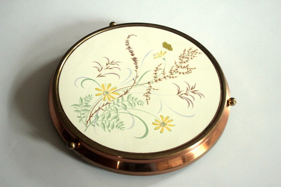 Image 1 of 1950S Rotating cake plate with copper mounting Round on foot