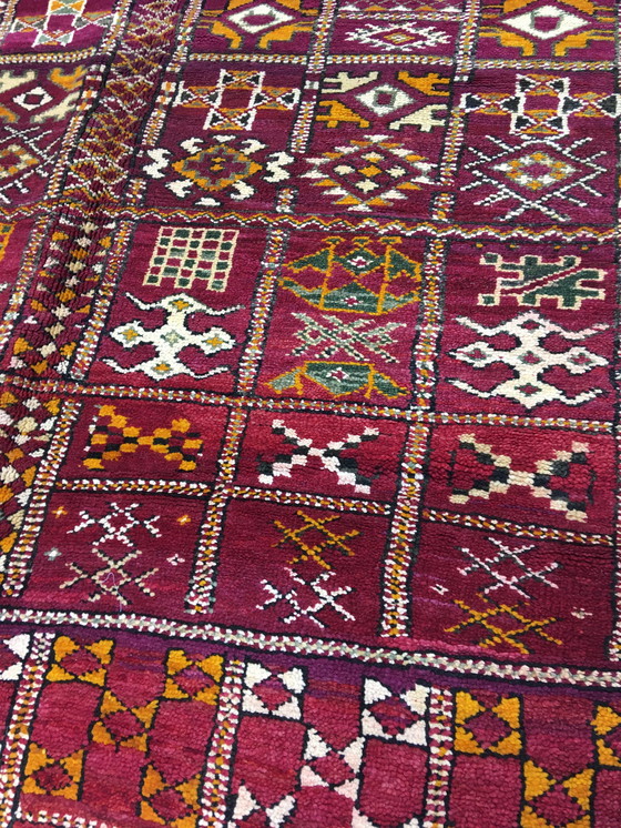 Image 1 of Antique Berber Zemmour Rug 3m25 x 1m70