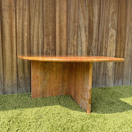 Image 1 of Red travertine - Coffee table