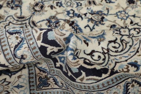 Image 1 of Original hand-knotted Persian carpet Nain 12 La 398 X 292 Cm