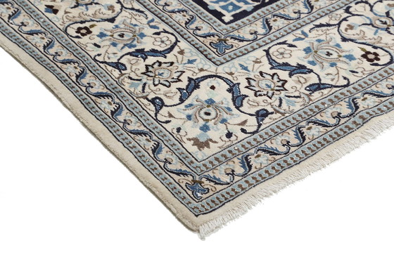 Image 1 of Original hand-knotted Persian carpet Nain 12 La 398 X 292 Cm