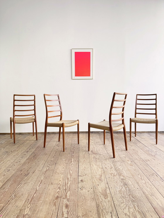 Image 1 of Mid-Century Danish Model 82 Dining Chairs in Teak by Niels O. Møller for J.L Møllers Møbelfabrik, 1950, Set of 4