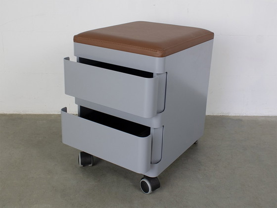 Image 1 of Vepa dresser/annex seat stool in steel and leather