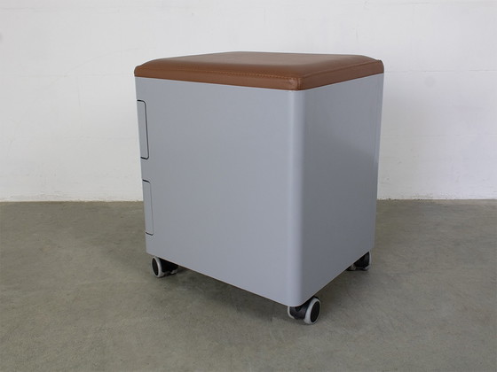 Image 1 of Vepa dresser/annex seat stool in steel and leather