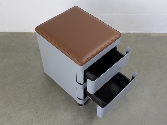 Image 1 of Vepa dresser/annex seat stool in steel and leather