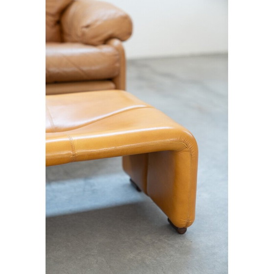 Image 1 of Pair of vintage "Coronado" armchairs with pouf by Afra Bianchin and Tobia Scarpa for B et B Italia, Italy 1986