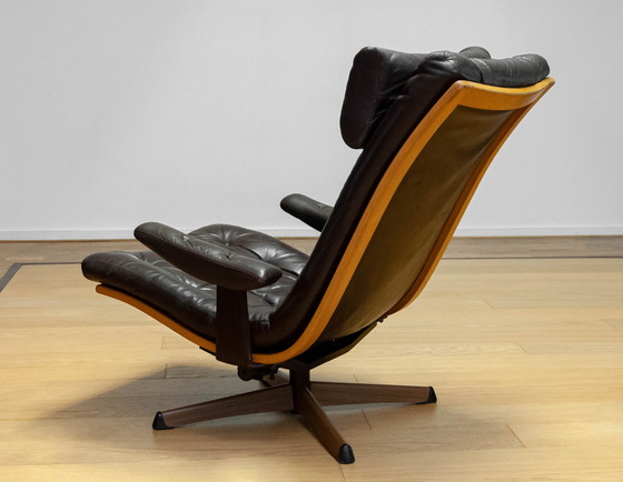 Image 1 of 1960 Göte Möble fauteuil pivotant 'Delfin'