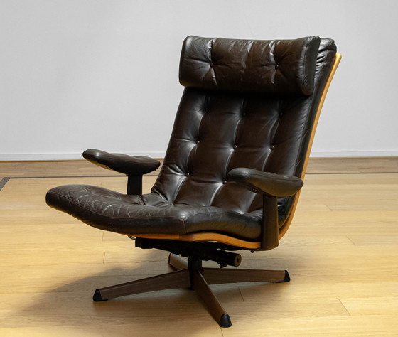 Image 1 of 1960 Göte Möble fauteuil pivotant 'Delfin'