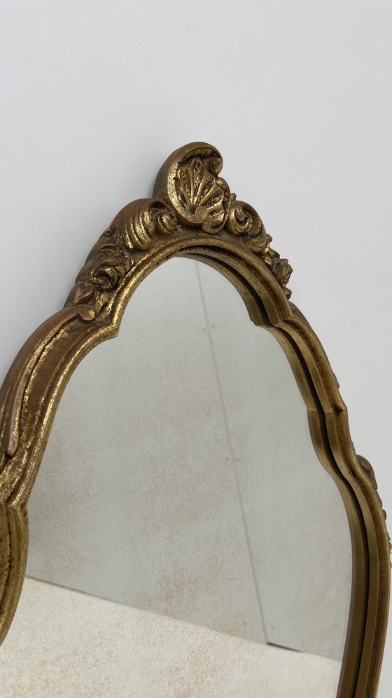 Image 1 of Miroir antique à crête avec cadre en bois doré