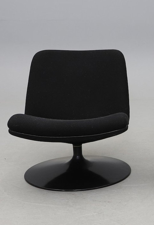 Swivel Armchair, Model F504 By Geoffrey Harcourt 