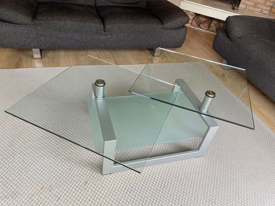 Image 1 of Table basse moderne pivotante en verre