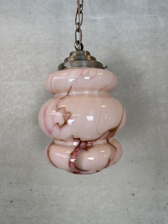 Image 1 of Lampe suspendue Art déco en opaline marbrée - rose