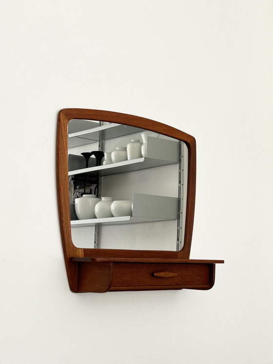 Image 1 of Danish Teak Vanity Mirror Miroir de courtoisie Console murale Pedersen & Hansen