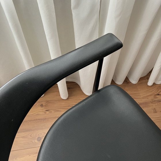 Image 1 of 4x Fasem P40 Black Dining Chairs