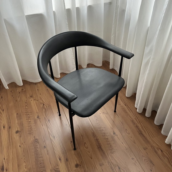 Image 1 of 4x Fasem P40 Black Dining Chairs