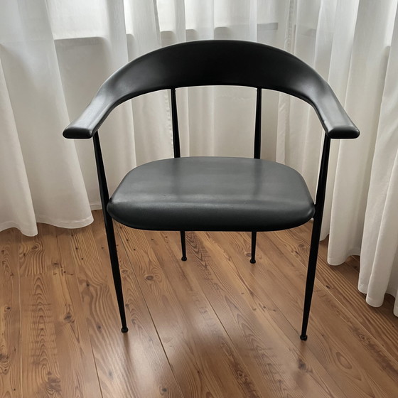 Image 1 of 4x Fasem P40 Black Dining Chairs