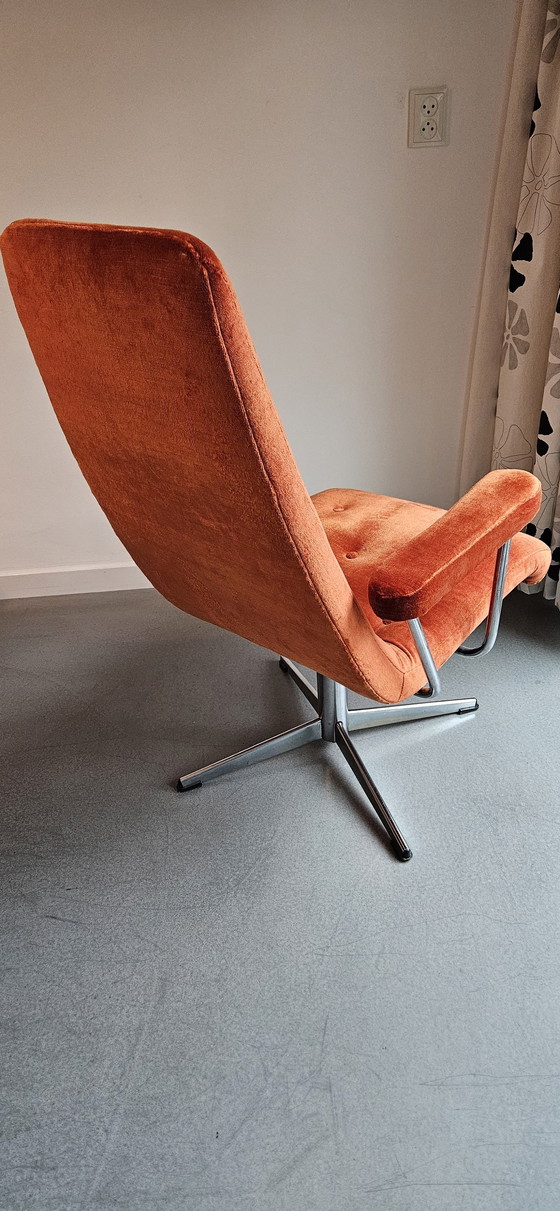 Image 1 of Goldsiegel Swivel Armchair. Orange, newly upholstered