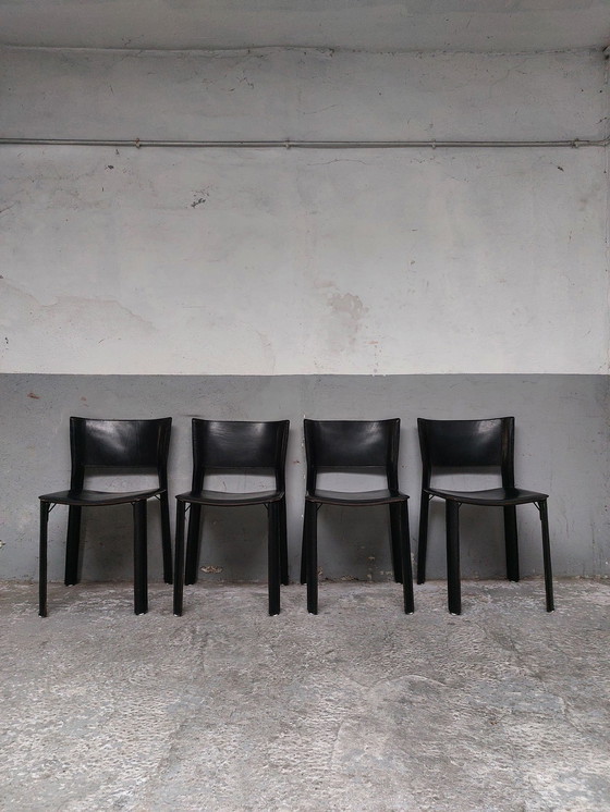 Image 1 of 4 x chaises de salle à manger en cuir noir Giancarlo vegni pour fasem, années 1980