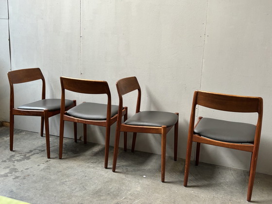 Image 1 of 4x Vintage Dining Chairs