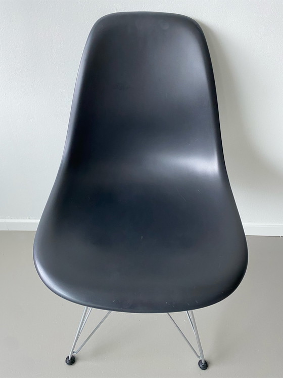 Image 1 of Vitra Aemes DRS dining room chair