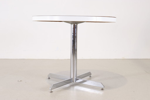 Table à manger ronde vintage