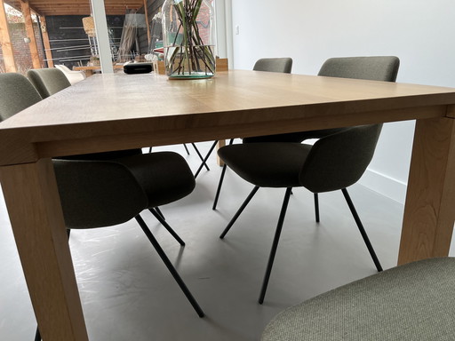 Arco Dining Table